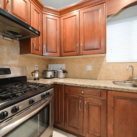 Cambie & 61St Ave Homestay 溫哥華 外观 照片